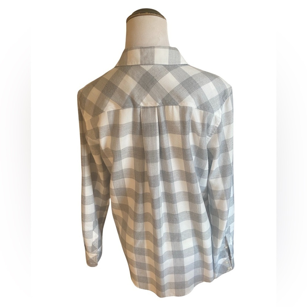 Vineyard Vines Plaid Button-Down — Size 6 - Picture 4 of 7